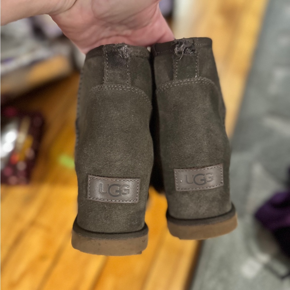 UGG Women’s Hidden Wedge Suede Boots